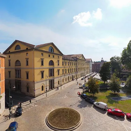 Contempora - Luminous, Quiet 1 Bedroom & 2 Baths - Sant'ambrogio Apartamento