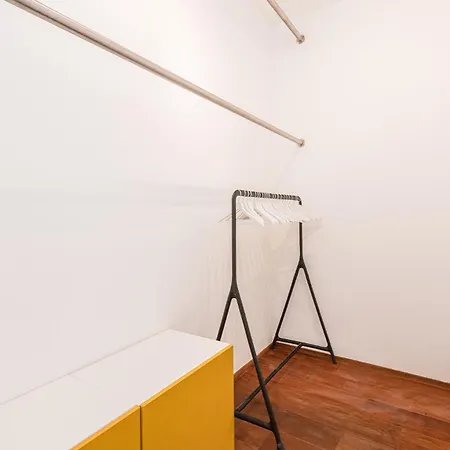 Apartamento Contempora - Luminous, Quiet 1 Bedroom & 2 Baths - Sant'ambrogio Milão