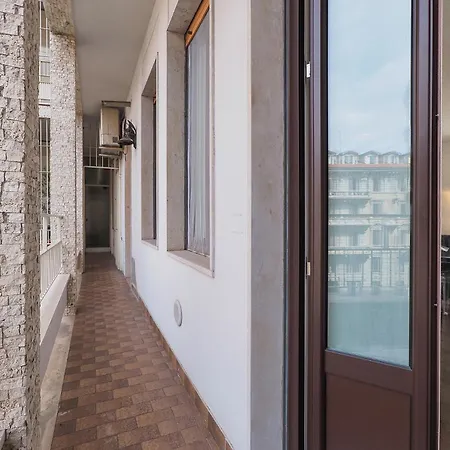 Contempora - Luminous, Quiet 1 Bedroom & 2 Baths - Sant'ambrogio Apartamento Milão