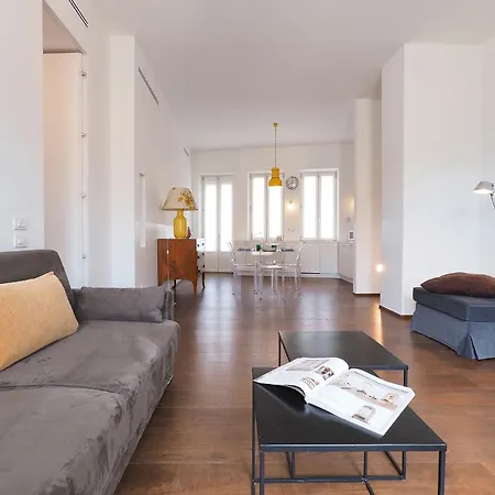 Contempora - Luminous, Quiet 1 Bedroom & 2 Baths - Sant'ambrogio * Milão